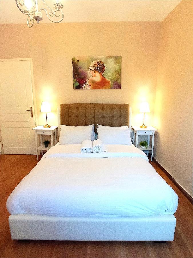 Odyseia Apts I At The Center Of The City & Old Town Chania  Buitenkant foto